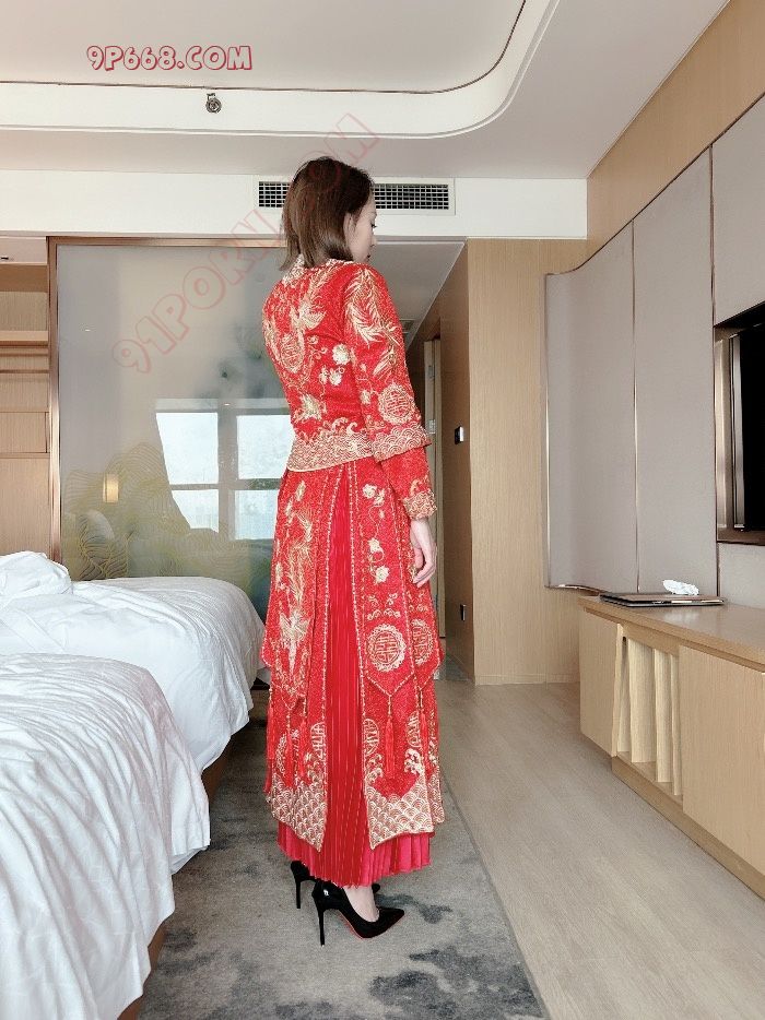 成都迪丽热巴 强势回归 穿着秀禾服 感觉至上 精品666