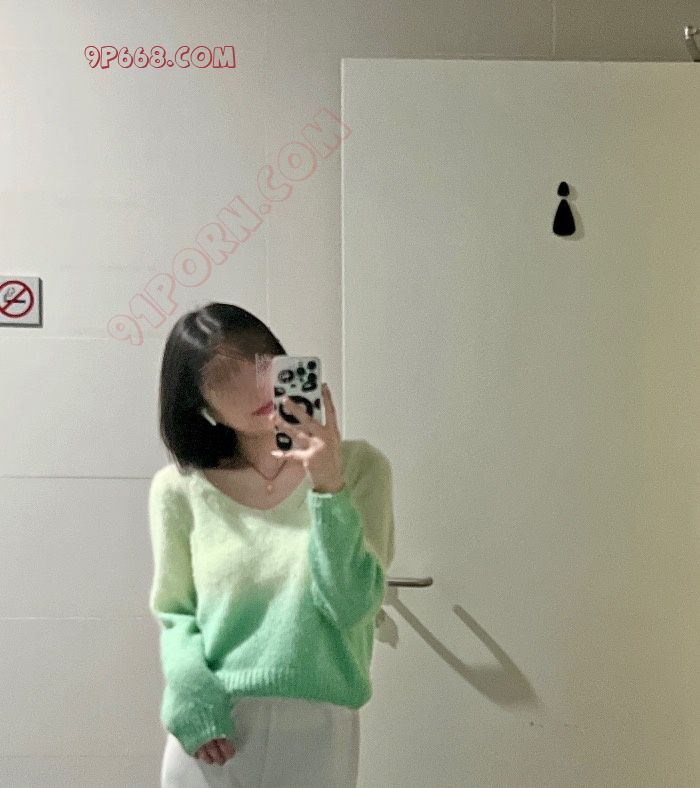 杭州真实的23岁情侣 颜值高身材好