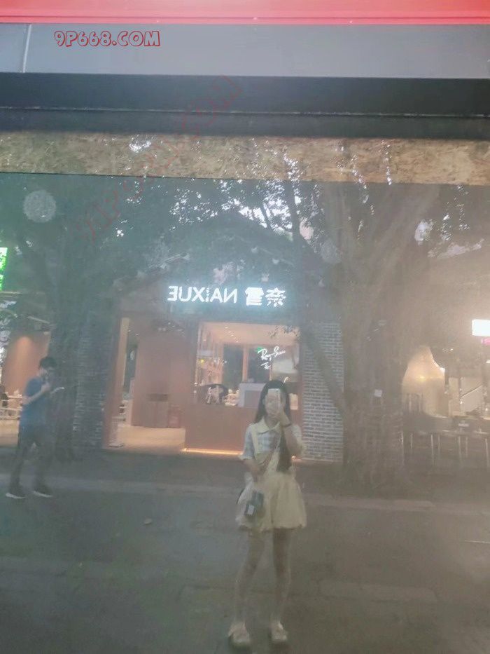 （江浙沪）上海小萝莉 寻援助