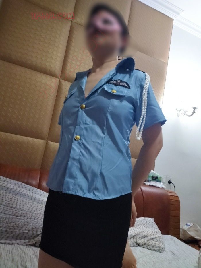 娇妻的制服诱惑