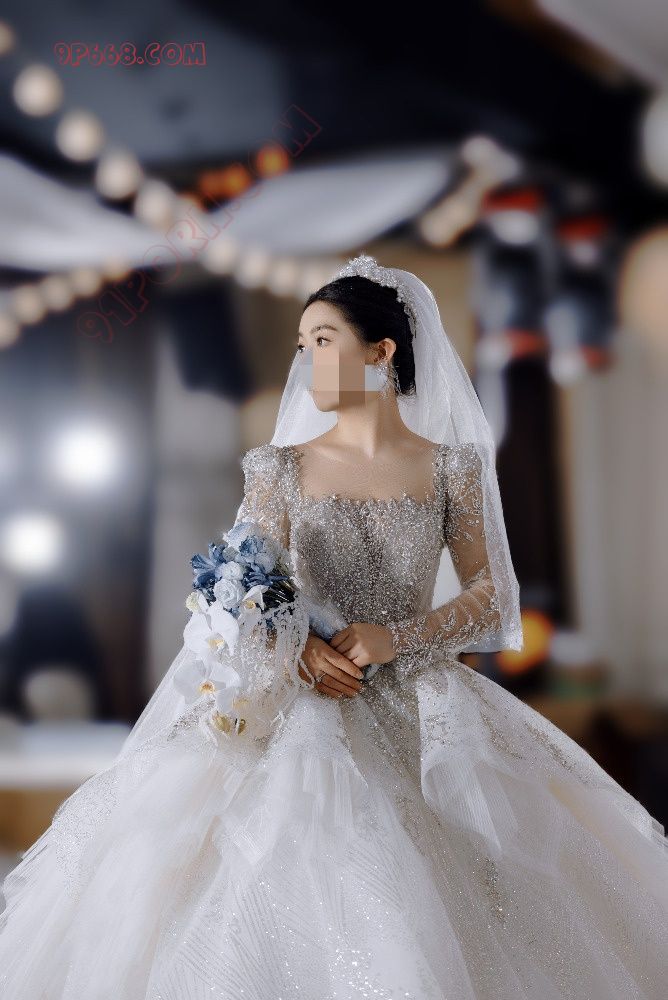 绿帽丈夫要我在他们婚房操新婚妻子-青青子衿
