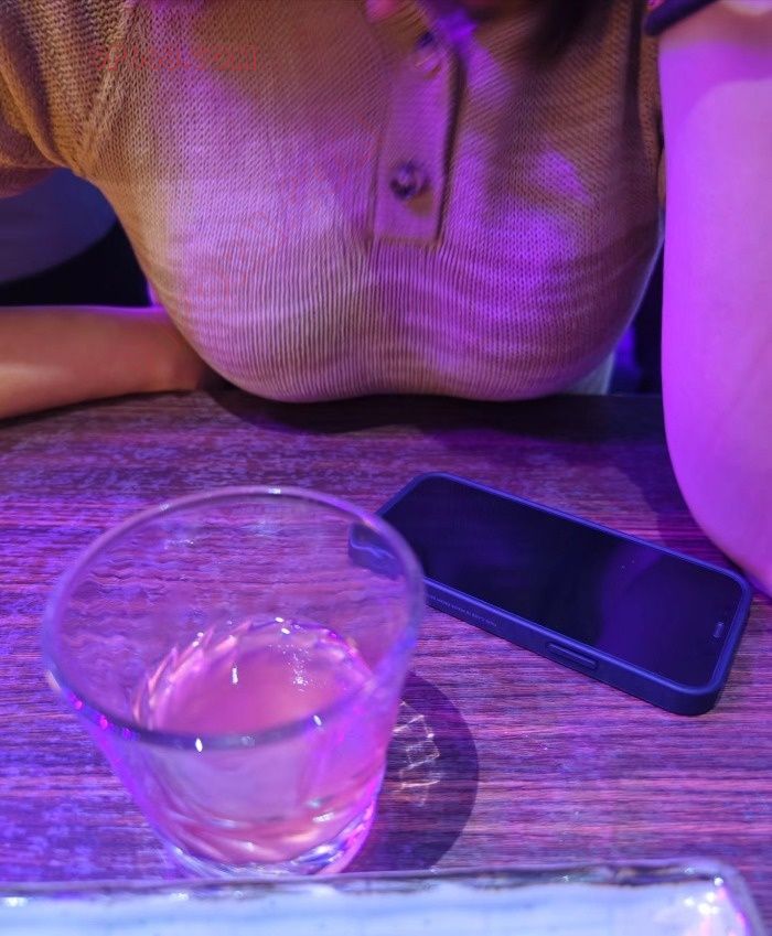 【江浙沪粤】约到群里超敏感潮喷少妇