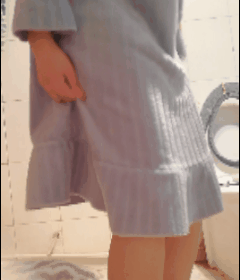 小姨子洗澡