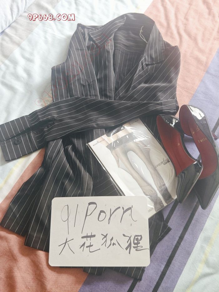 大花狐狸——你们不懂这种圆臀肥腿的女人操起来有多爽