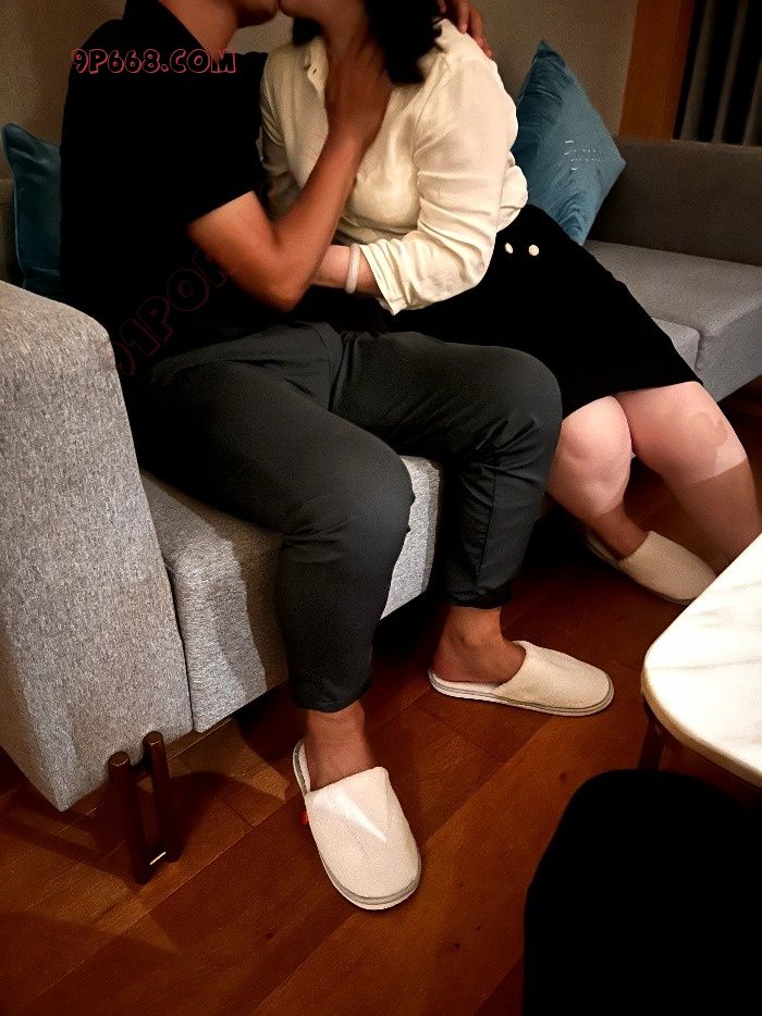 MILF likes it BIG ！熟女爱大棒~ 记录与单男的一次激情