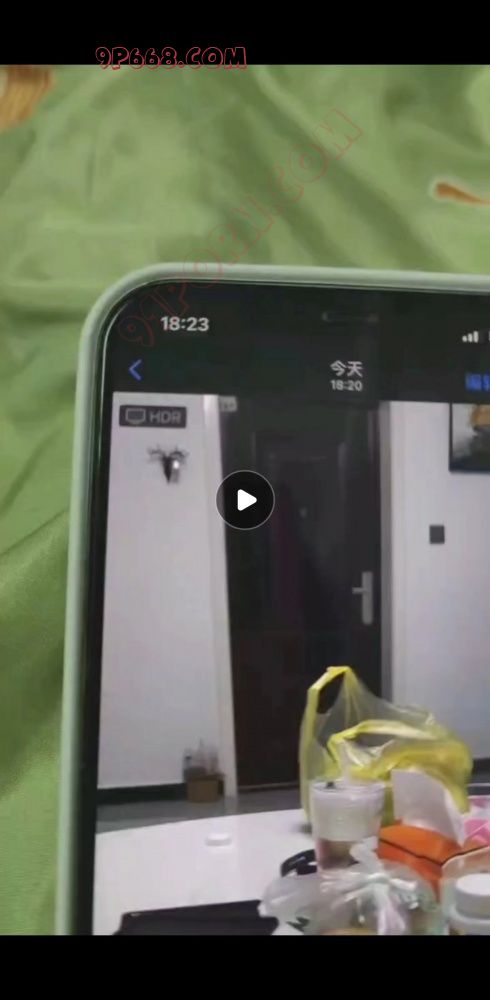 老婆的重大突破，情趣内衣取外卖。