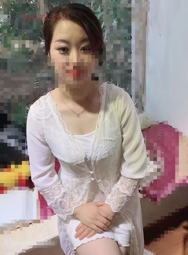 0731长沙女人味十足的娇妻寻高素质大屌单男，可单约可长期